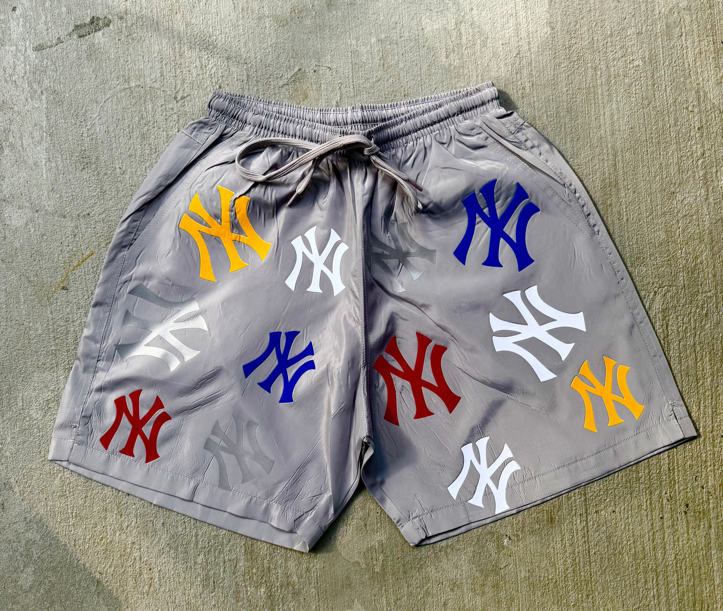NY shorts with draw string (multi color)